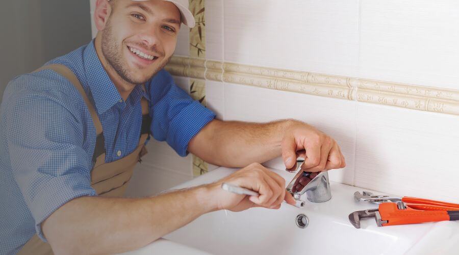 Expert burst pipe repair services in McBain, MI